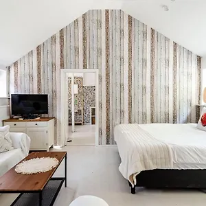 https://hippie-beach.zandvoort-hotels.com